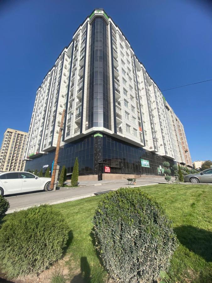 Atlantis Apartment Bishkek Bagian luar foto