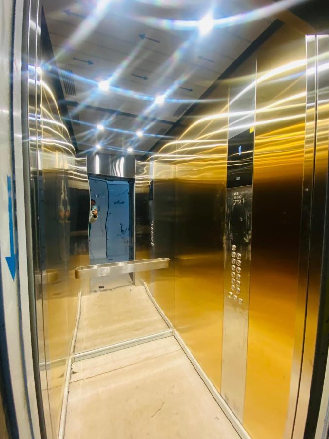 Atlantis Apartment Bishkek Bagian luar foto